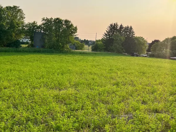 Clarington, ON L1H 8L7,925 Townline RD N