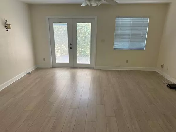 Plantation, FL 33322,8604 N Campanelli Blvd