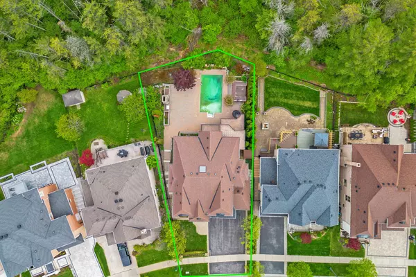 Richmond Hill, ON L4E 4R8,383 Paradelle DR