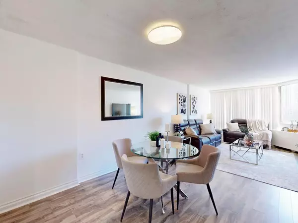 Mississauga, ON L5B 3Y8,25 Fairview RD W #605