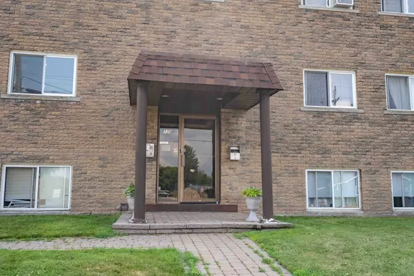 South Glengarry, ON K0C 1N0,9-120 MILITARY RD