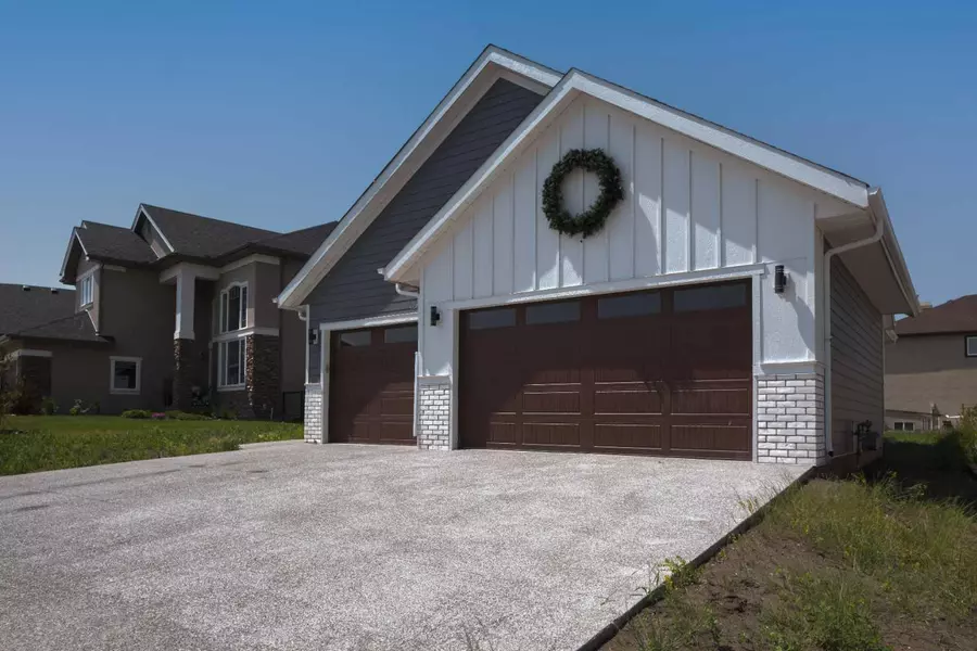 689 Muirfield CRES, Lyalta, AB T0J1Y1