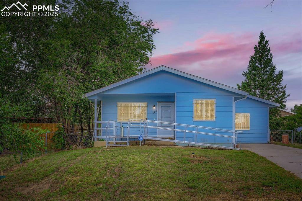 2114 Pepperwood DR, Colorado Springs, CO 80910