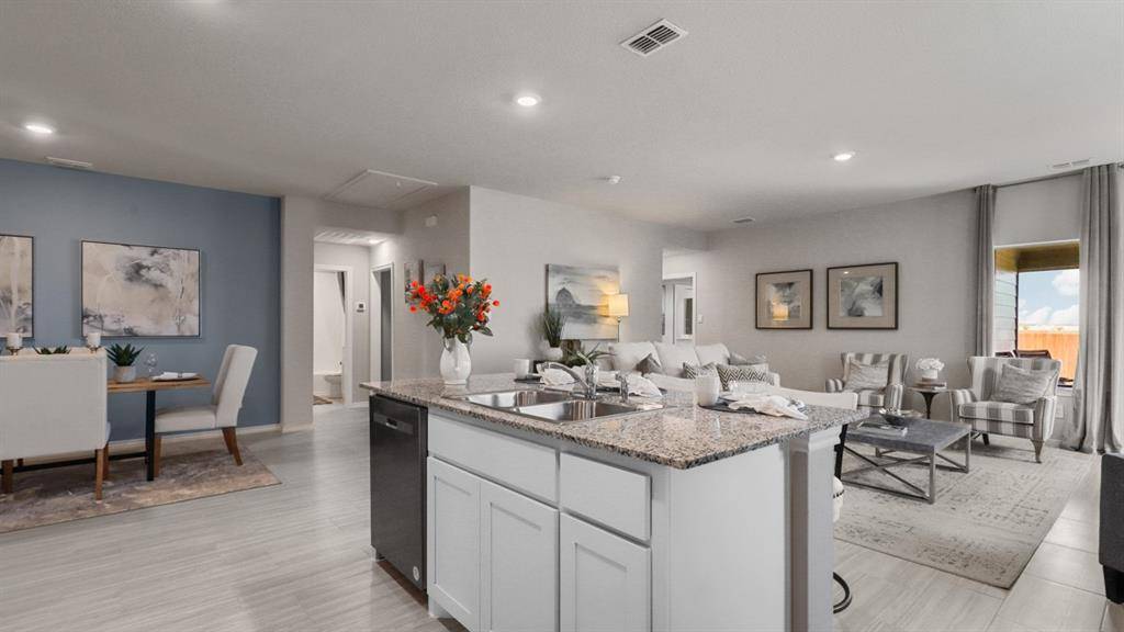 Azle, TX 76020,437 LUBBOCK Drive