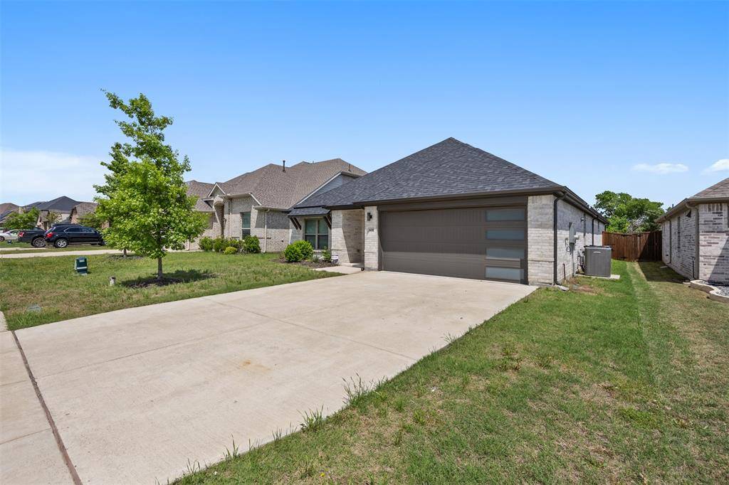 Red Oak, TX 75154,608 Congressional Avenue