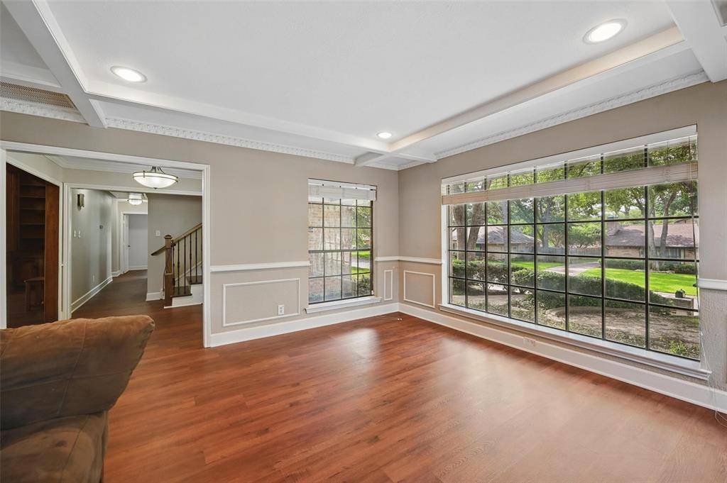 Arlington, TX 76013,4705 Woodview Street