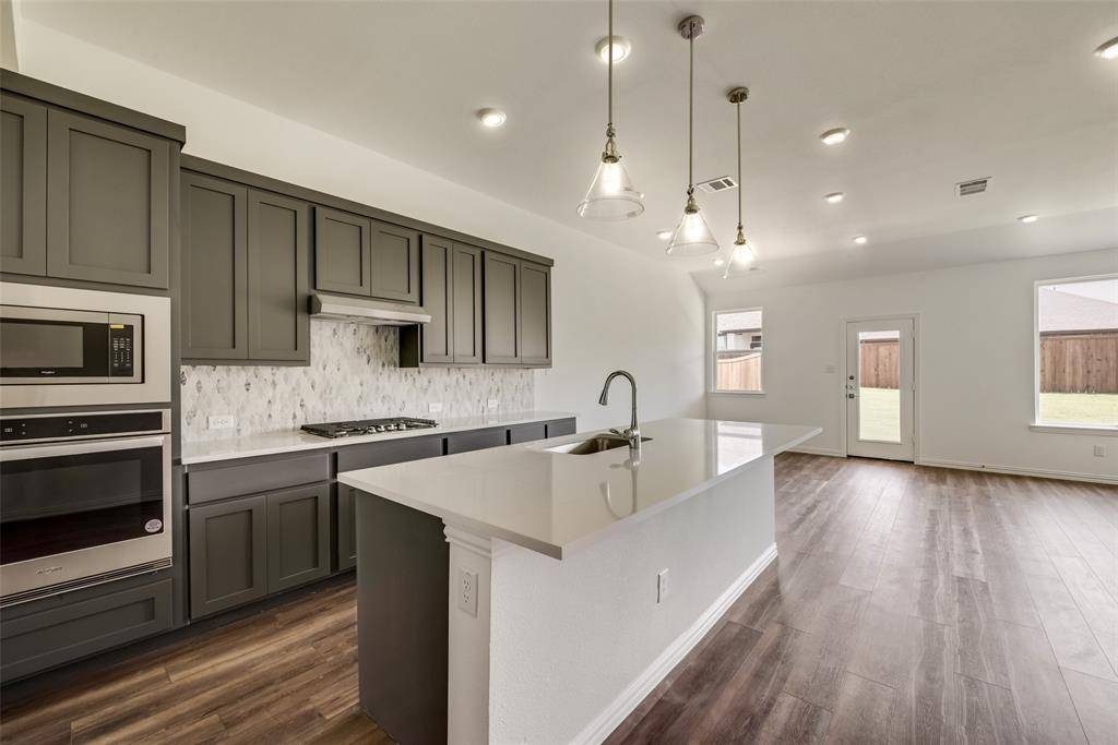 1820 Purtis Creek Drive, Forney, TX 75126