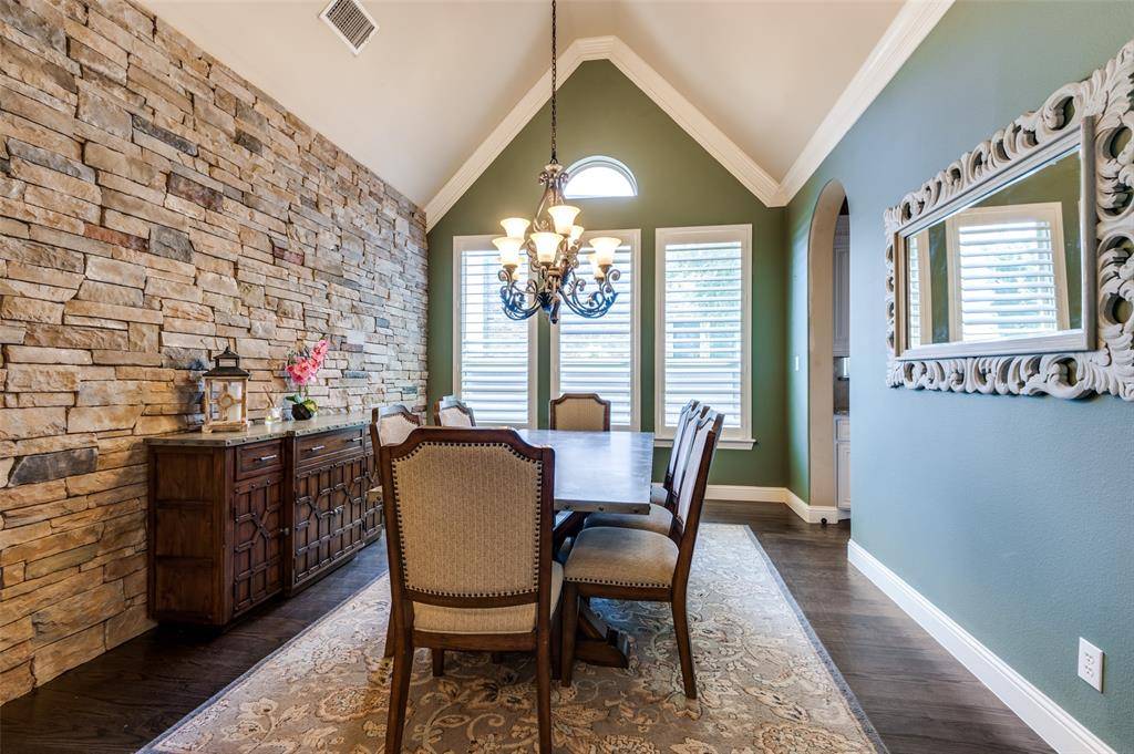 Colleyville, TX 76034,5812 Chalford