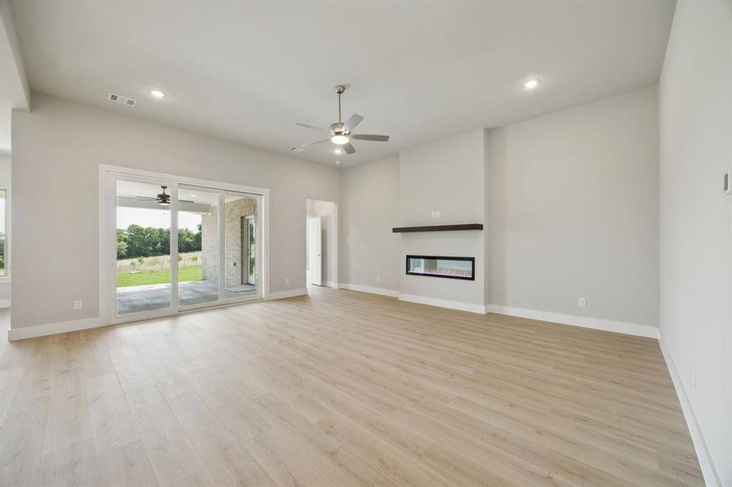 Waxahachie, TX 75165,101 Paradise Cove