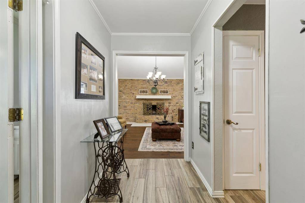 Bedford, TX 76021,2101 Oakmeadow Street