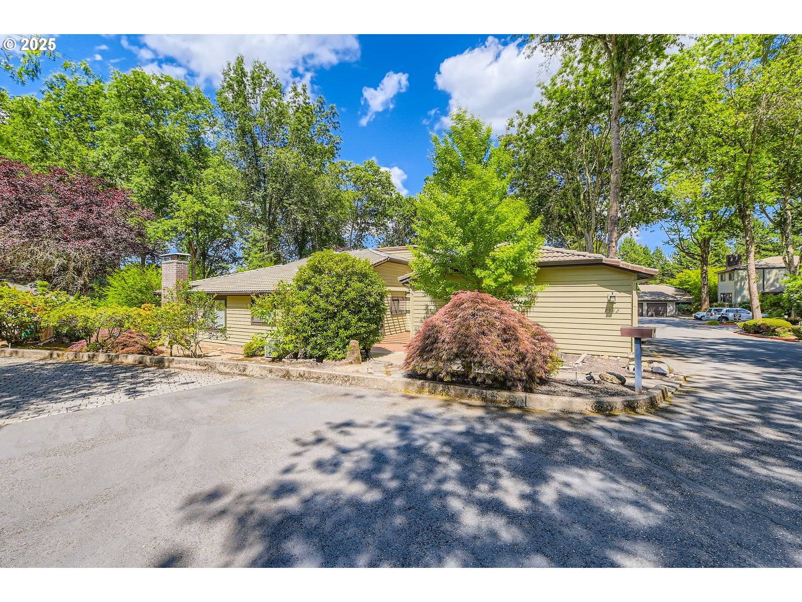 7582 SW CRESMOOR DR, Beaverton, OR 97008