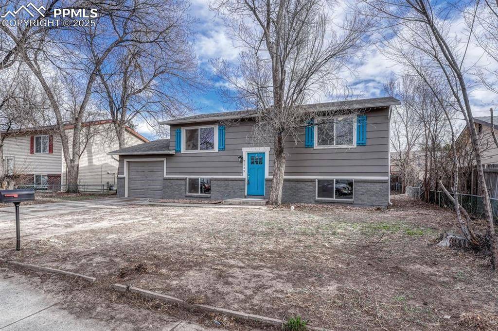 Colorado Springs, CO 80910,2523 Ember DR
