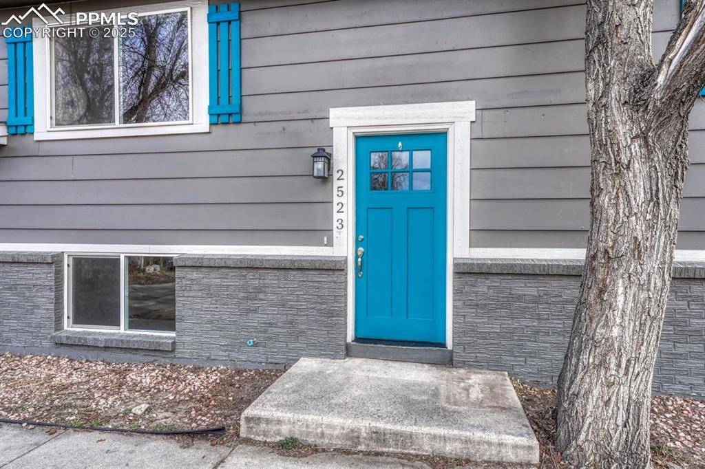 Colorado Springs, CO 80910,2523 Ember DR