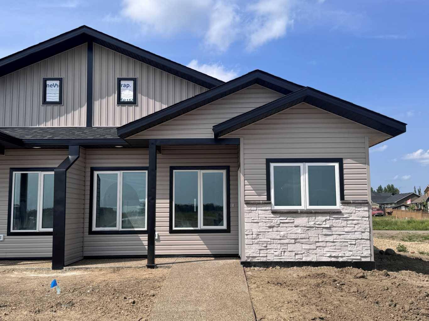 6318 26 AVE, Camrose, AB T4V5J6