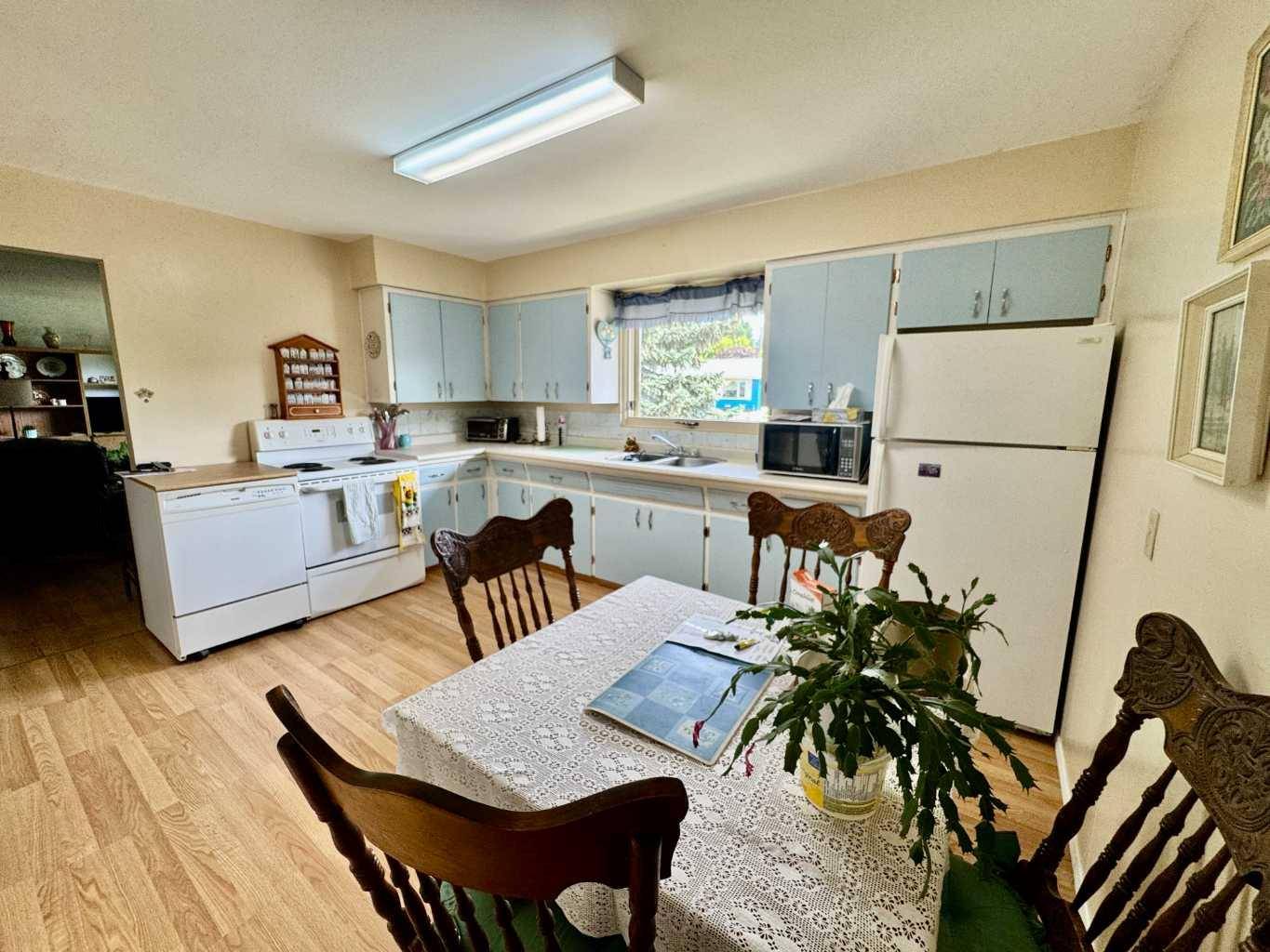 Rocky Mountain House, AB T4T 1L6,5012 56 ST