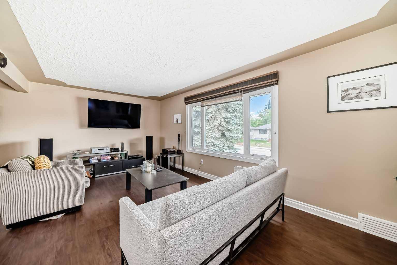 Calgary, AB T2M 4G6,2515 Morley TRL Northwest