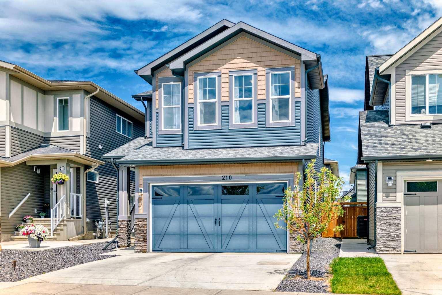 210 Heartland AVE, Cochrane, AB T4C2P9