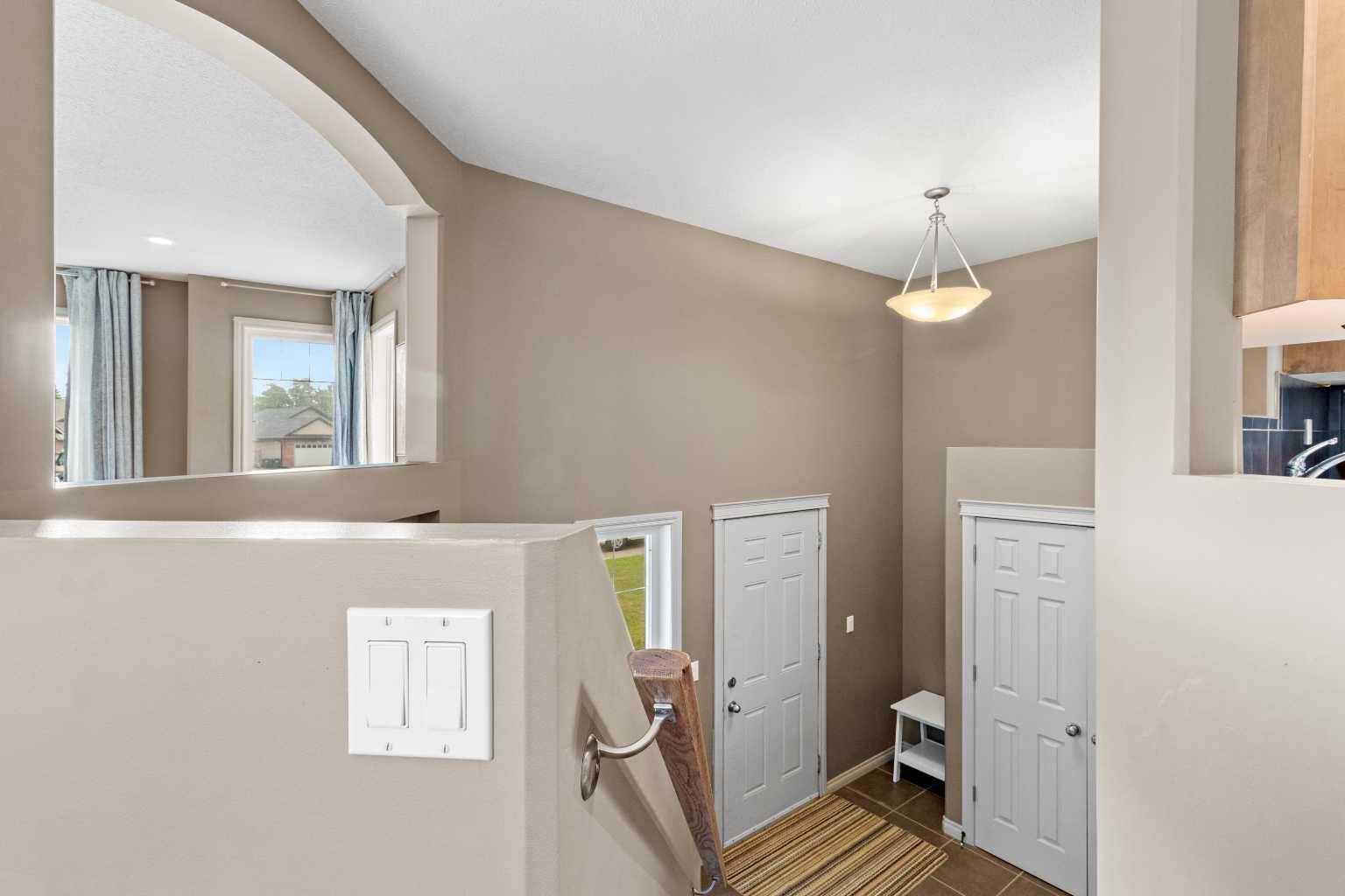 Red Deer, AB T4P 0C8,88 Oak DR
