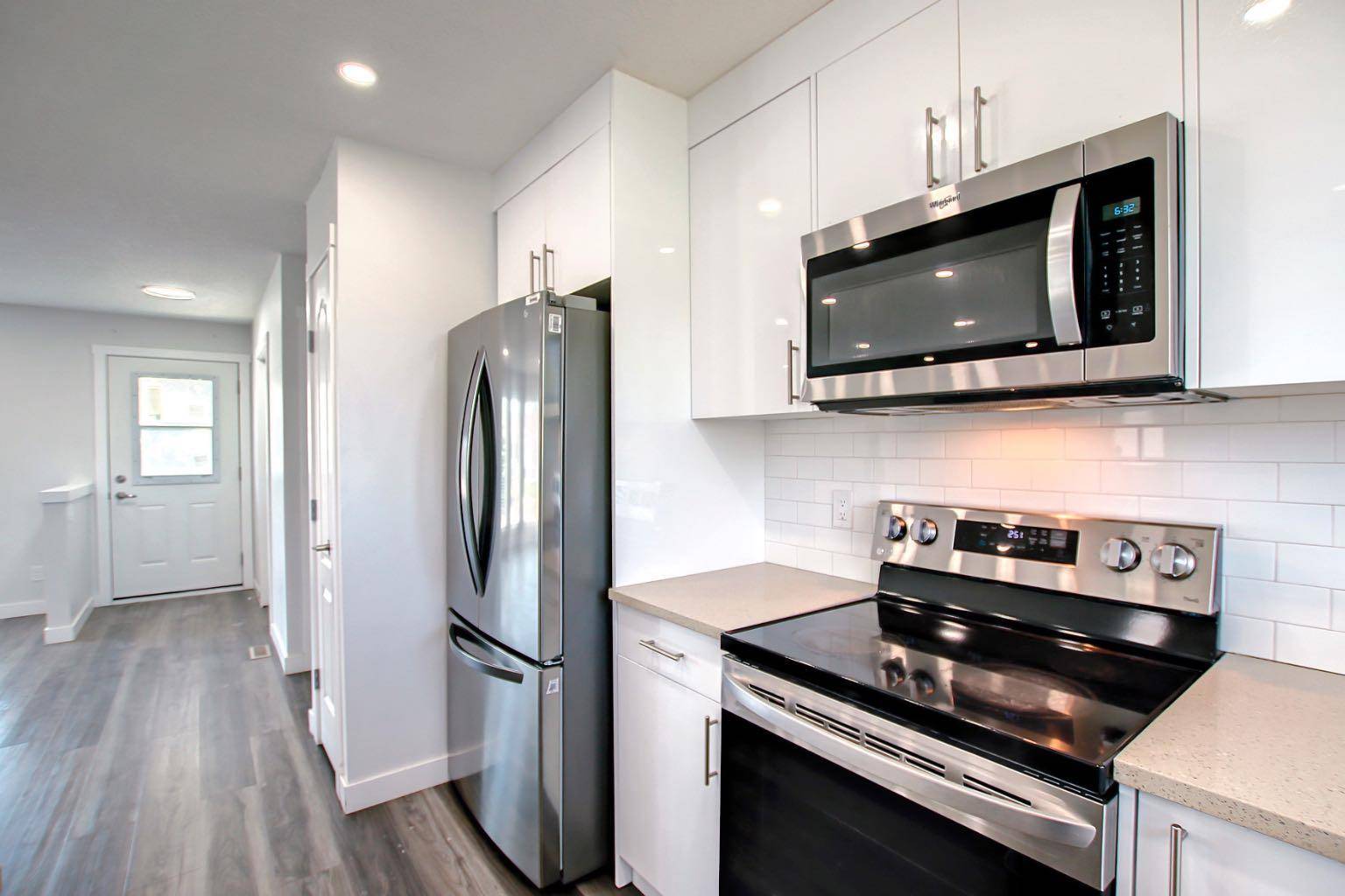 Calgary, AB T1Y 4C5,28 Templehill CRES Northeast