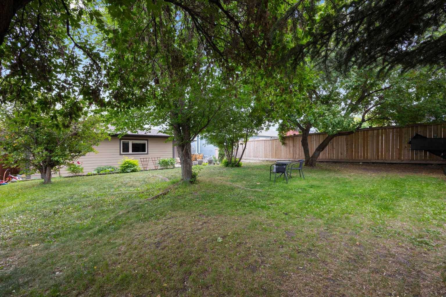 Fort Mcmurray, AB T9K 1L1,133 Clenell CRES
