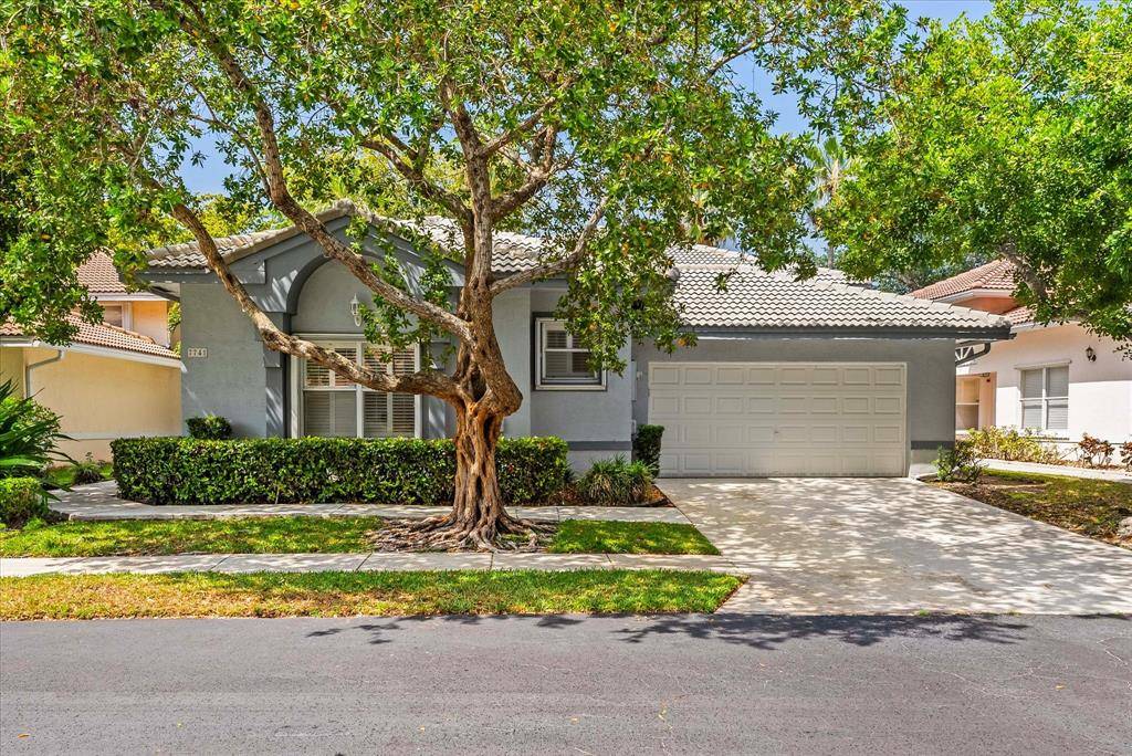 7741 Highlands Cir, Margate, FL 33063