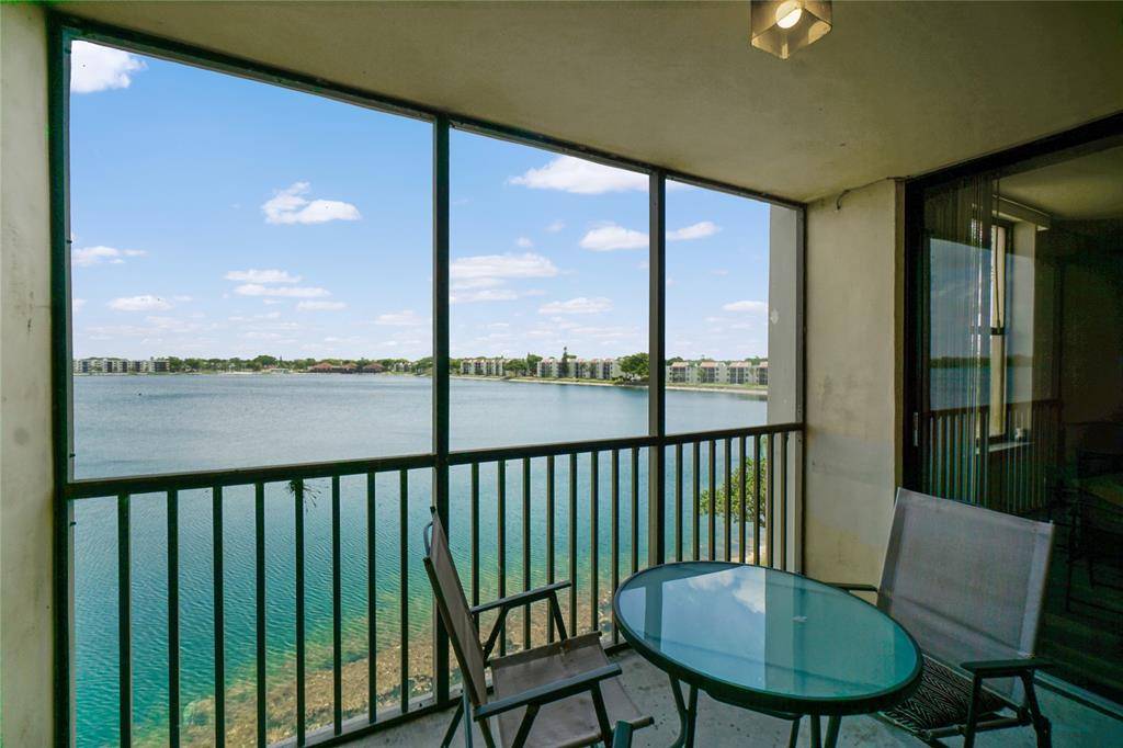 113 Lake Emerald Dr #404, Oakland Park, FL 33309