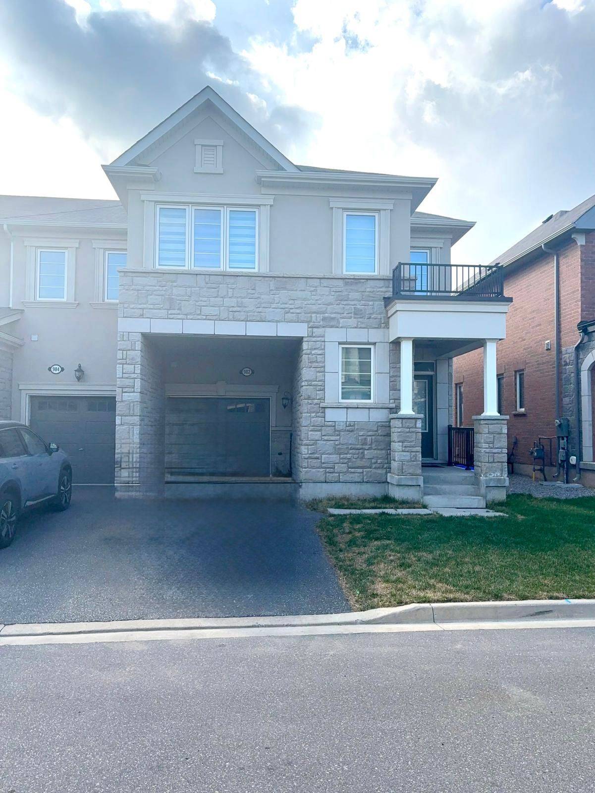 982 Cherry CT, Milton, ON L9E 1P8