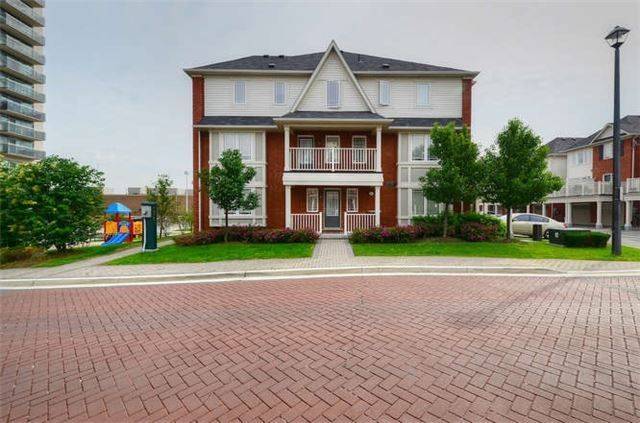 50 Hillcrest AVE #17, Brampton, ON L6W 0B1