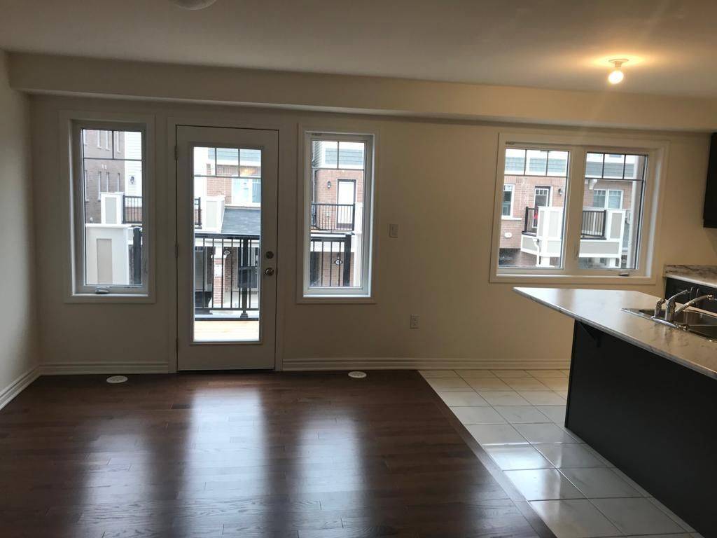 Milton, ON L9T 9L4,1000 Asleton BLVD #Unit 98