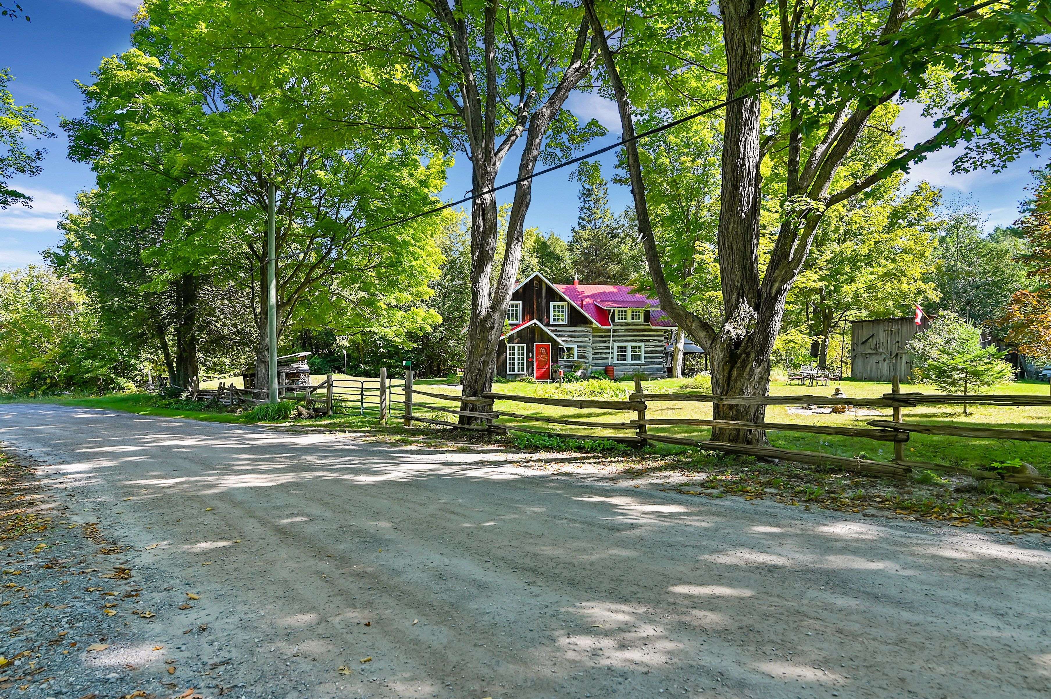 Greater Madawaska, ON K7V 3Z9,9 BYERS RD