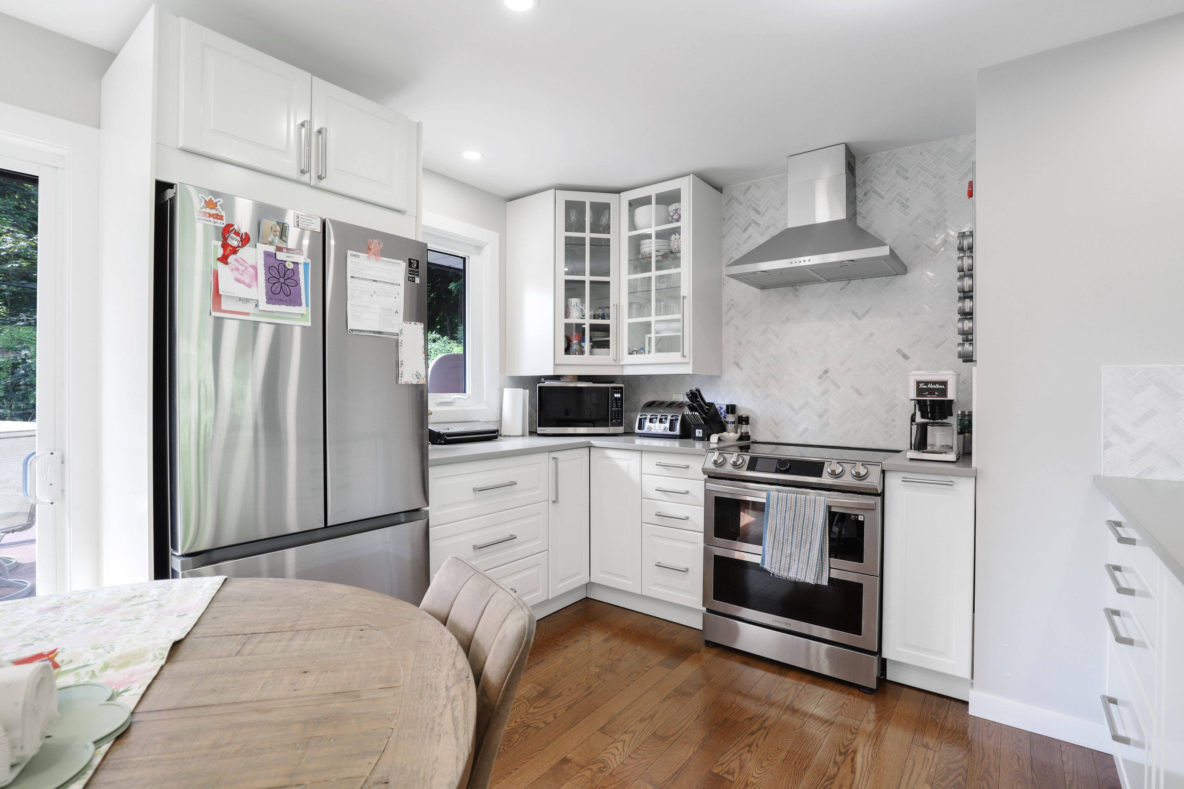 Overbrook - Castleheights And Area, ON K1K 0W3,926 Charleswood AVE #main floor