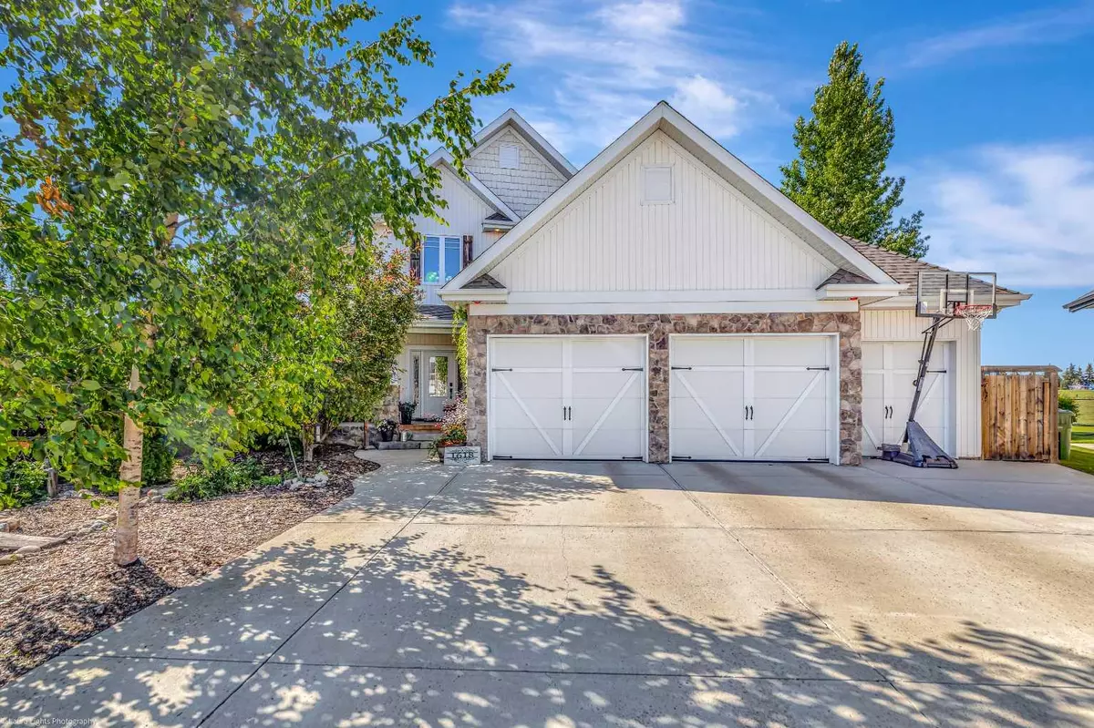 Lloydminster, AB T9V 2J9,1618 54 Avenue Close