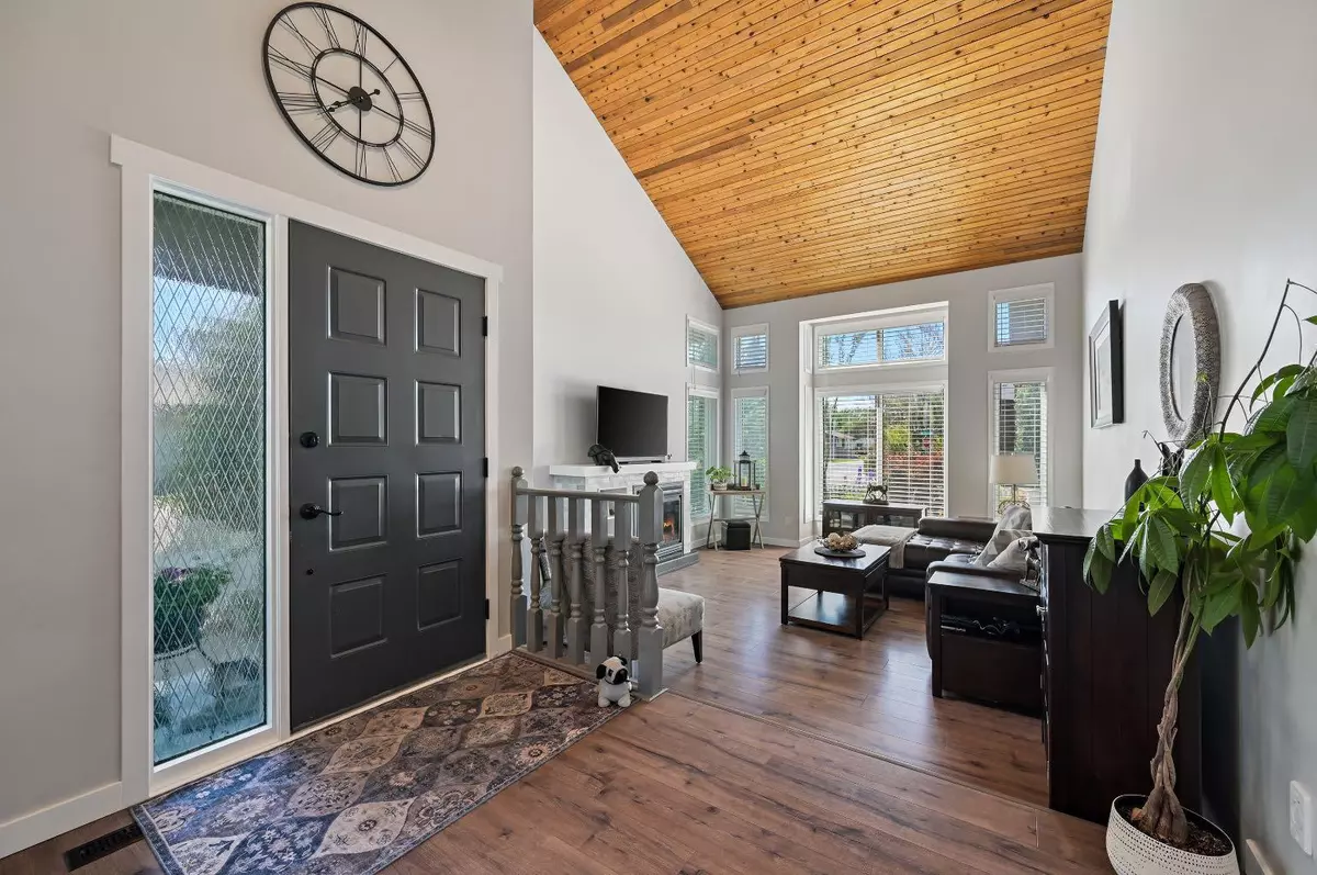 High River, AB T1V 1L1,900 6 AVE Southeast