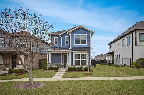 1817 Oak Trail Drive, Fort Worth, TX 76008