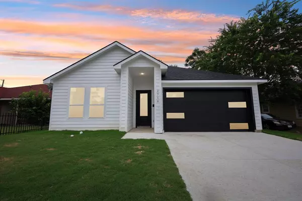 2716 E 12th Street, Fort Worth, TX 76111