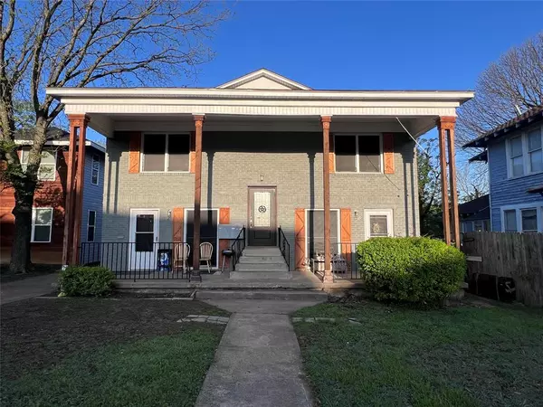 1121 N Bishop Avenue #A, Dallas, TX 75208