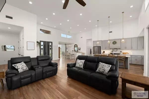 Harlingen, TX 78552,1709 THACKER LN