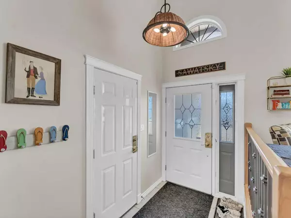 Medicine Hat, AB T1B4P6,608 Stark WAY SE