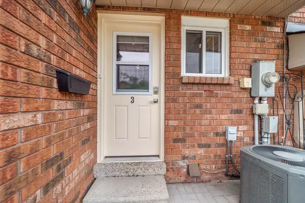 Barrie, ON L4N 6W4,3 Partridge RD #49