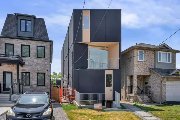 101 Bernice CRES #1, Toronto W03, ON M6N 1W7