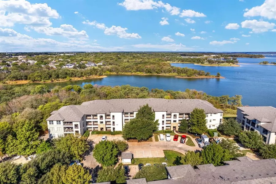 500 Waters Edge Drive #239, Lake Dallas, TX 75065