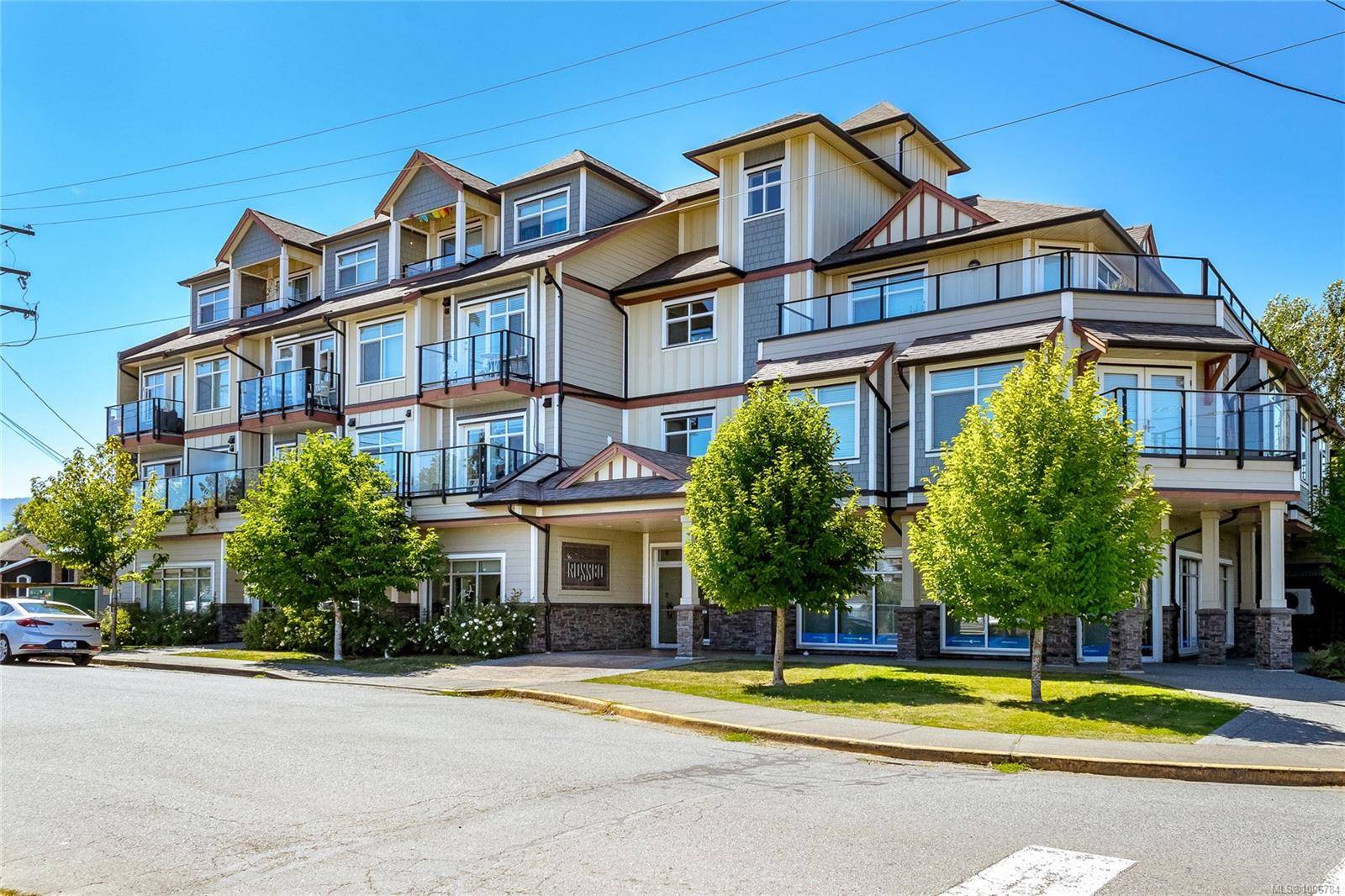 Duncan, BC V9L 3V9,5822 Garden St #402