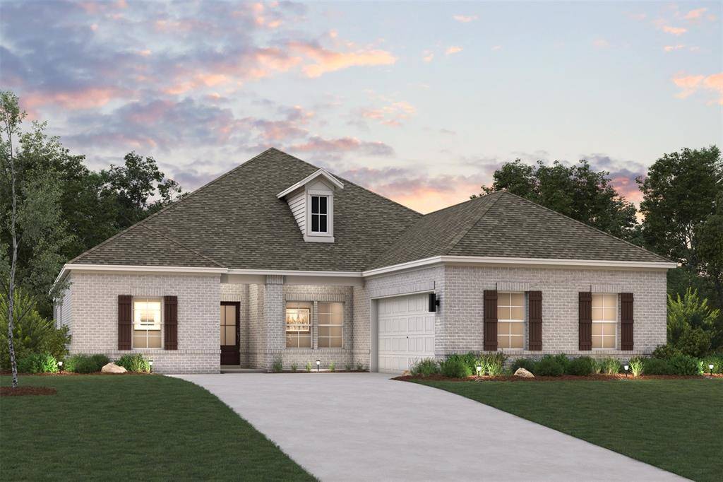 422 Amberville Drive, Red Oak, TX 75154