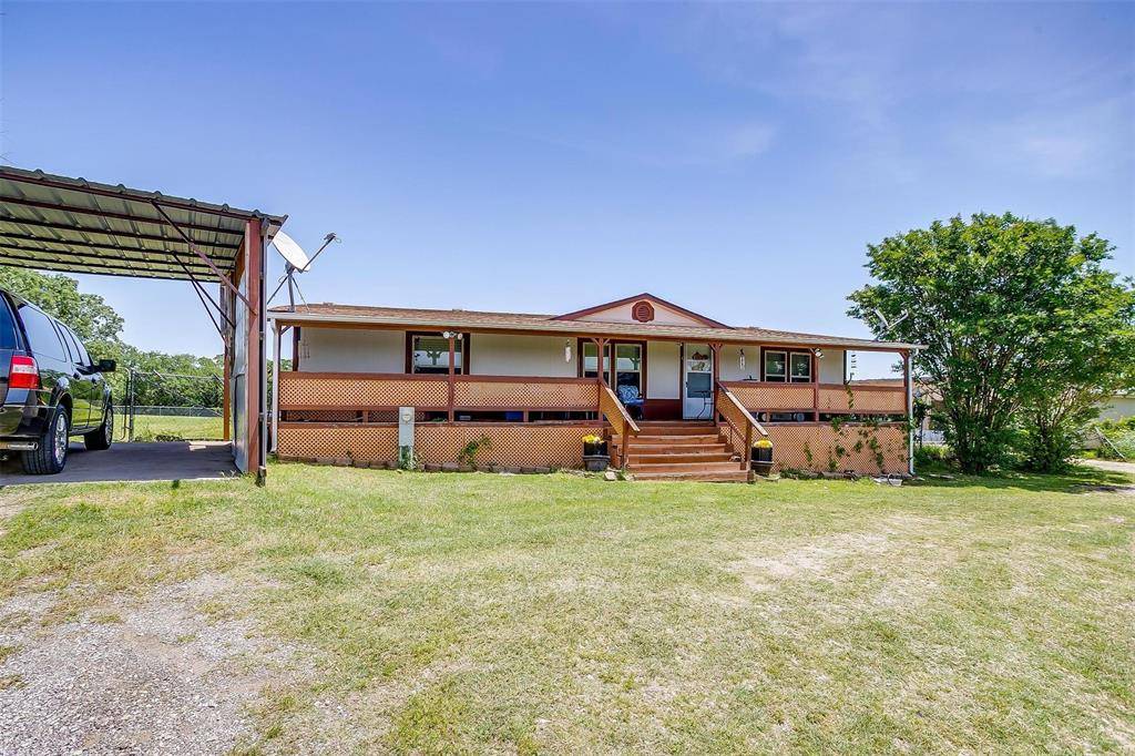105 Lone Hill Court, Springtown, TX 76082