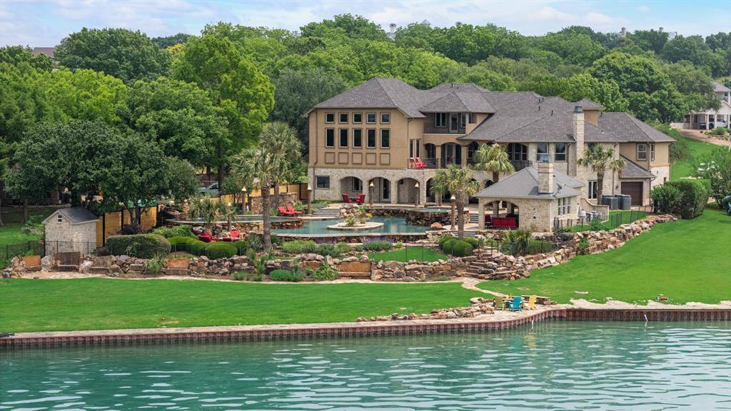 1612 S Lakeshore Drive, Rockwall, TX 75087
