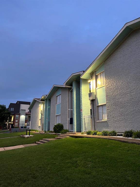 4606 Monarch Street #204, Dallas, TX 75204