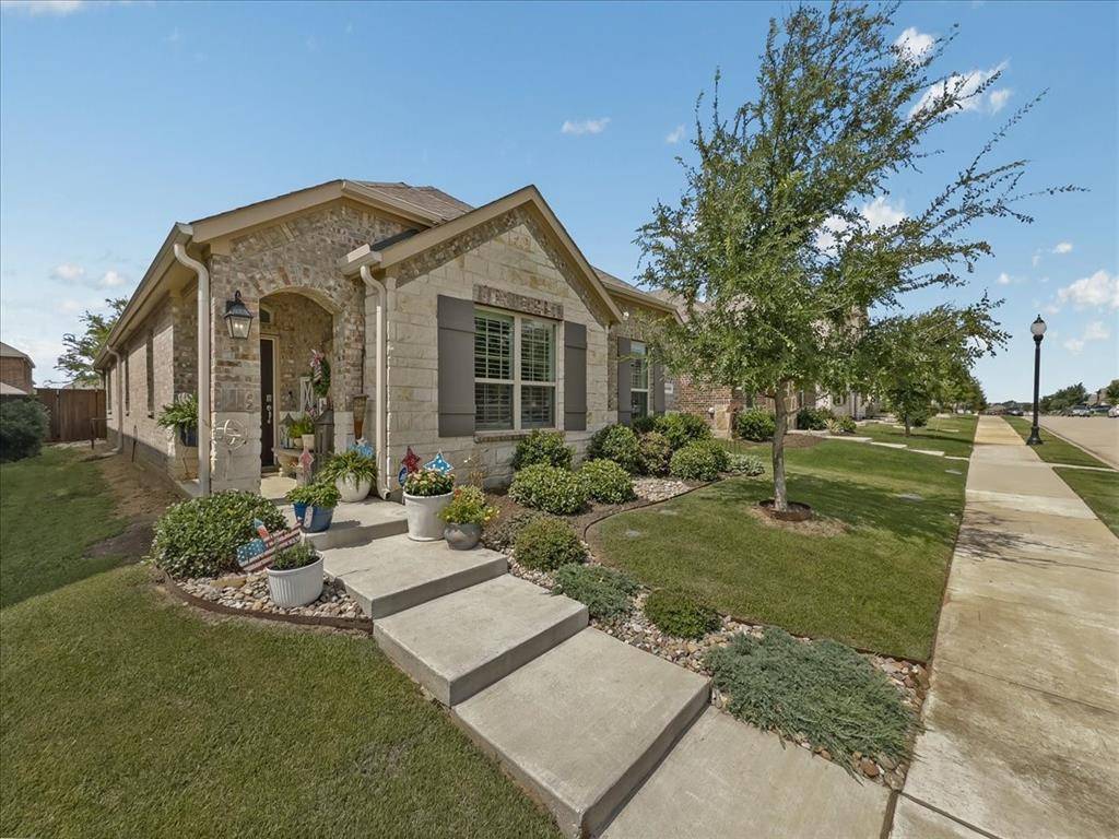 2332 Evening Stone Drive, Little Elm, TX 76227