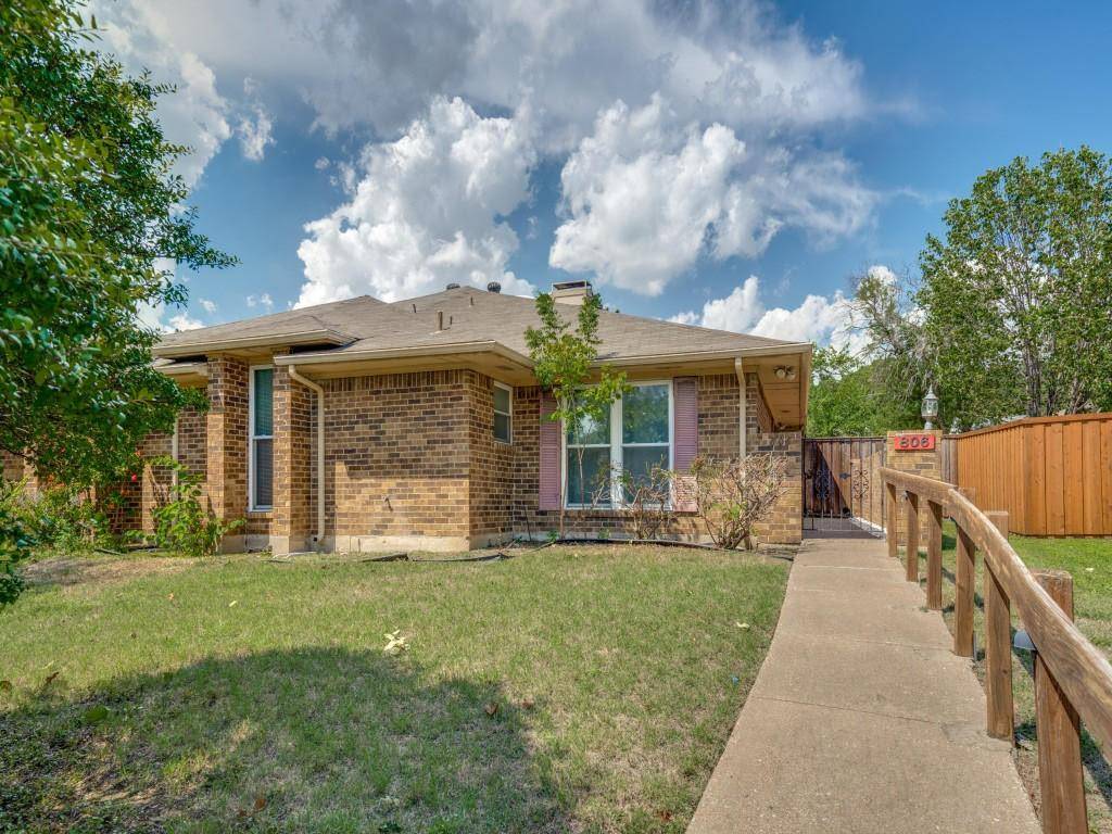 806 Saint Paul Court, Richardson, TX 75080
