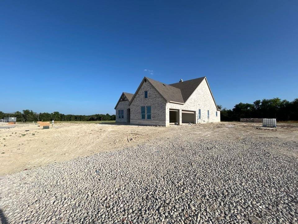 Van Alstyne, TX 75495,409 Indian Creek Road