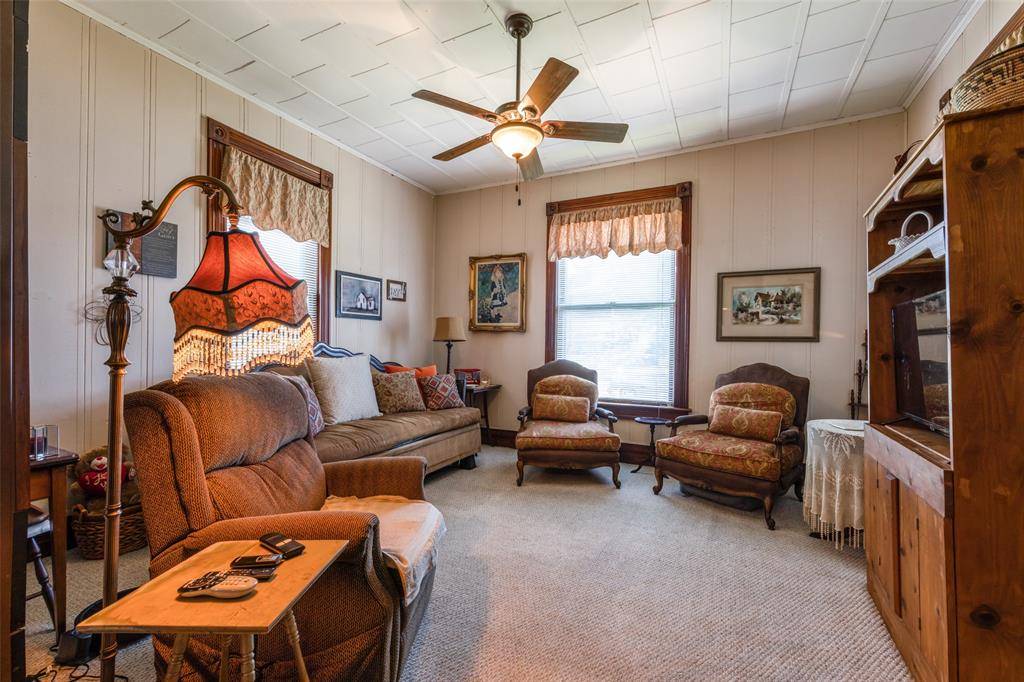 Denison, TX 75020,626 W Chestnut Street